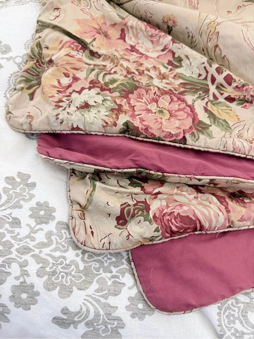 Ralph Lauren Guinevere Aragon Medieval Floral Sateen Full/Queen Comforter
